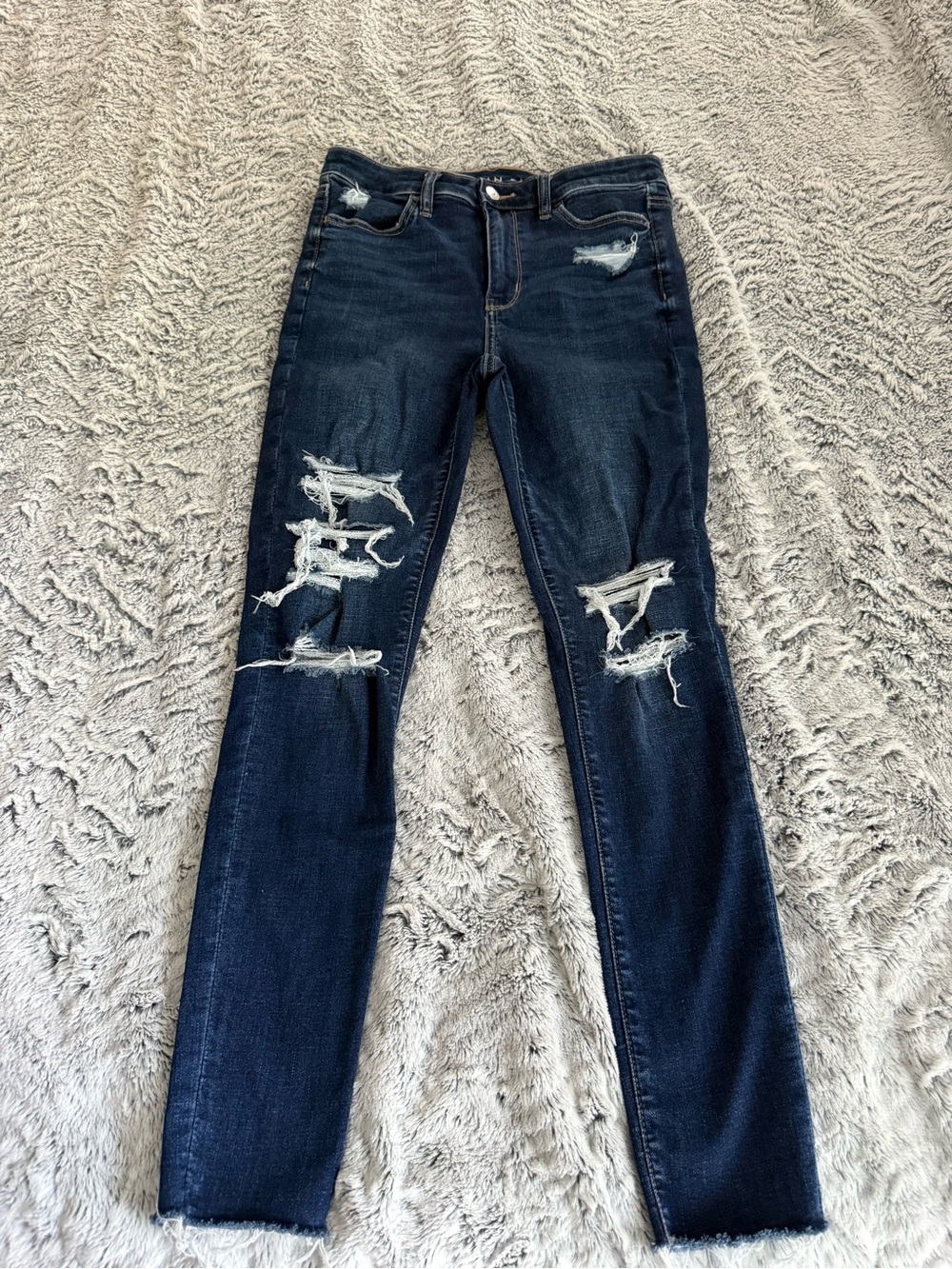 American Eagle Women's High-waisted Ripped Jegging Size 6